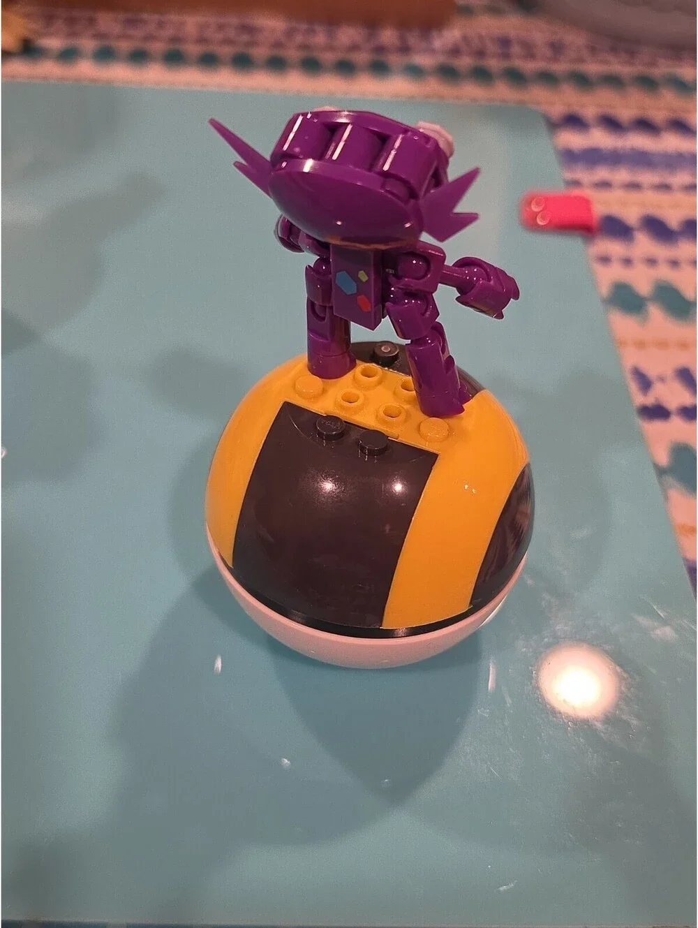 Pokémon Mega Construx Sableye Toy with Everygreen Pokeball Series 22